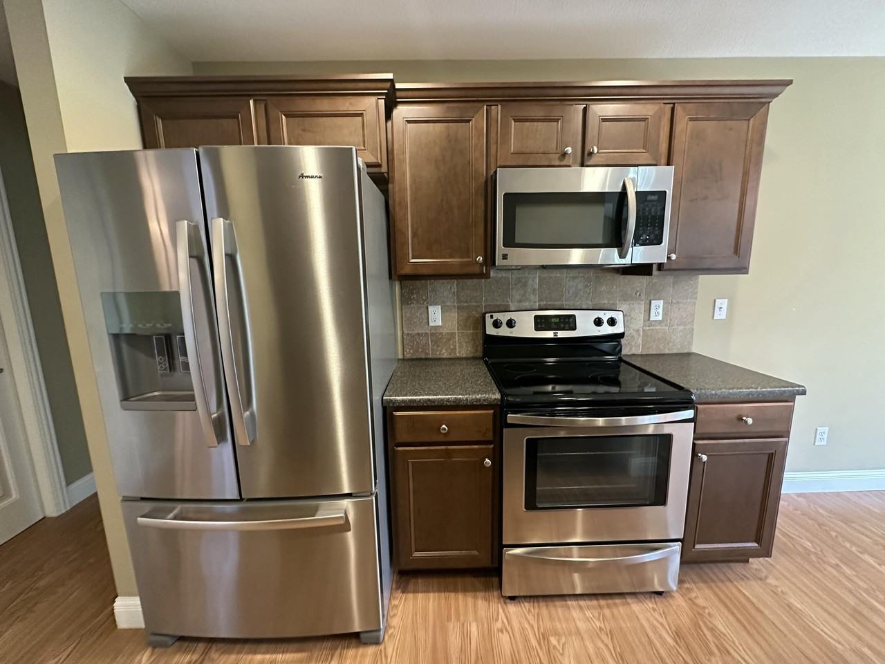 4500 Weybridge Dr - Photo 5 of 12