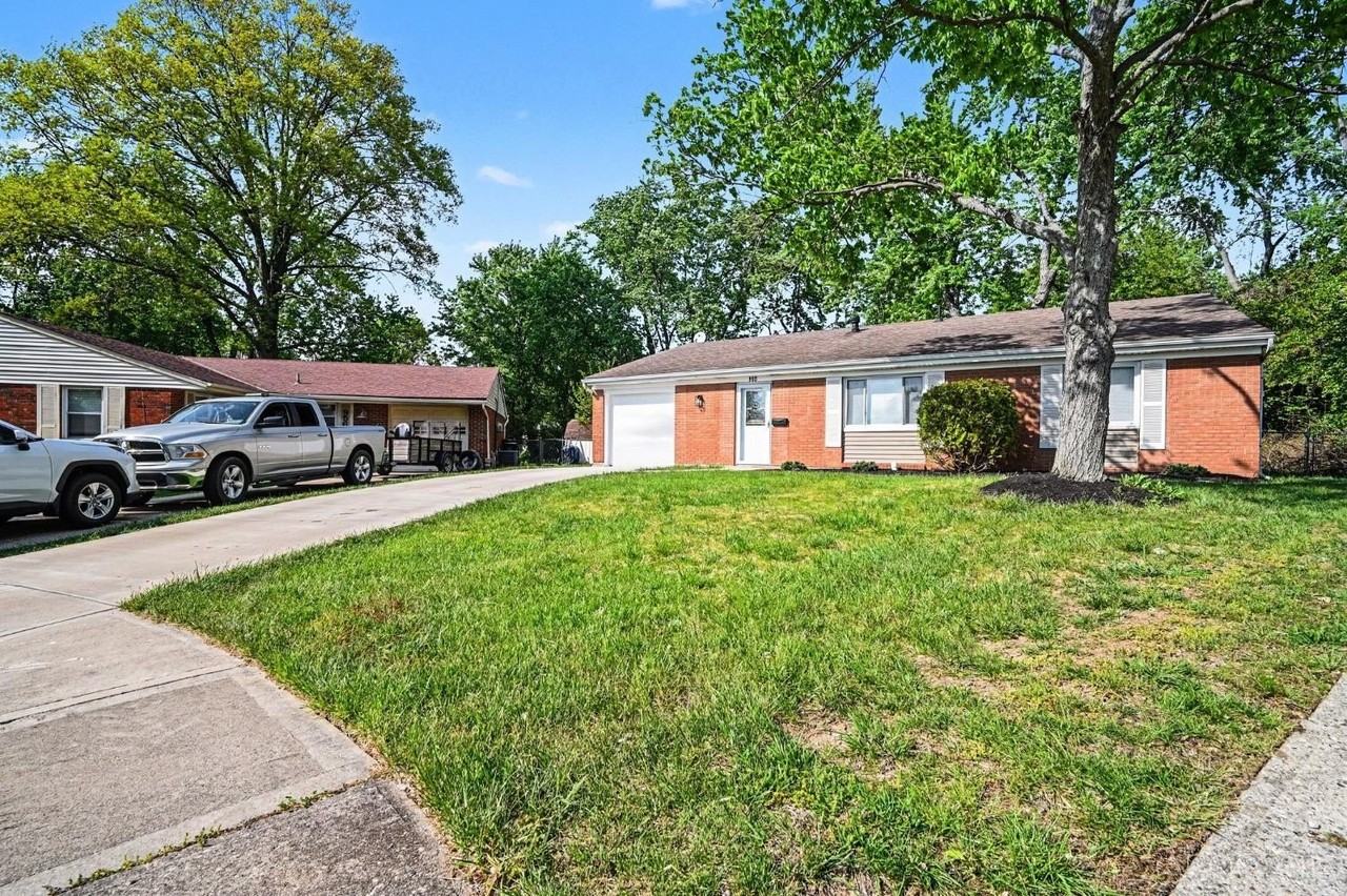 950 Harkin Dr - Photo 3 of 15