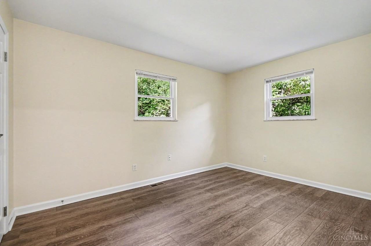 950 Harkin Dr - Photo 7 of 15