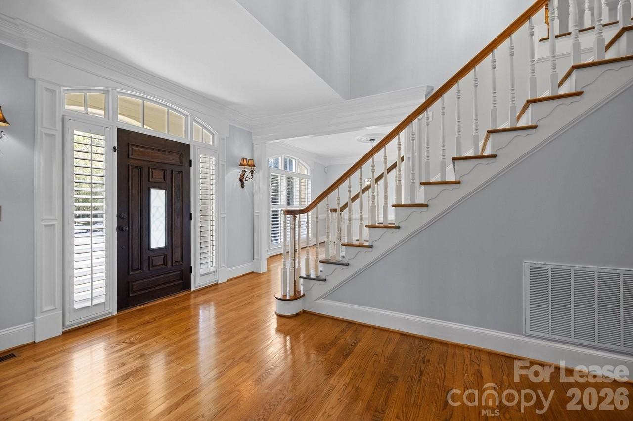 9205 Woodriver Ln - Photo 3 of 48