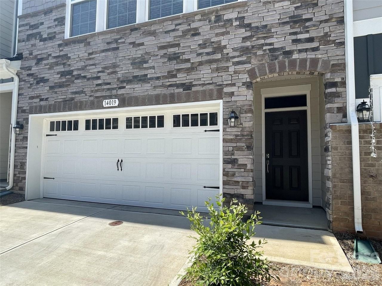 14019 Martin Hill Way - Photo 2 of 15