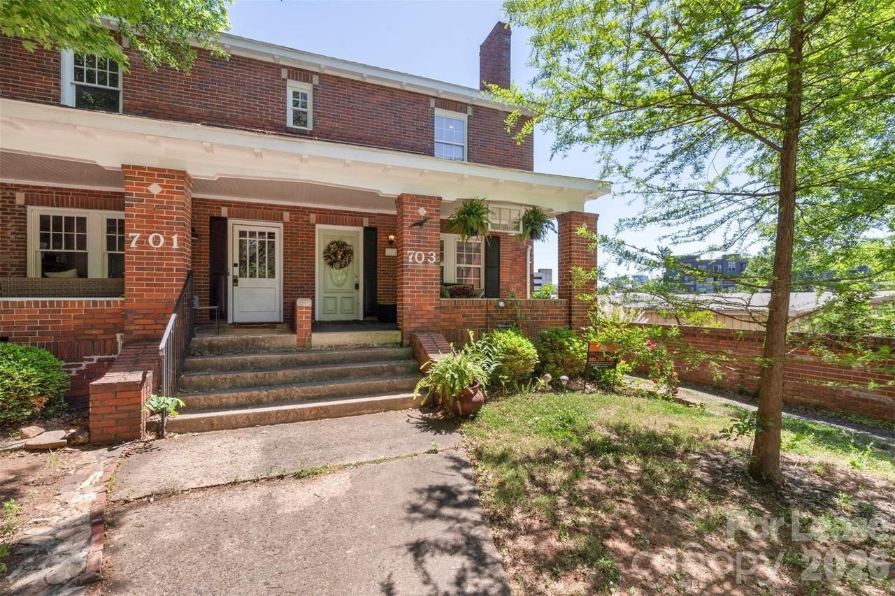 703 S Summit Ave #2 - Photo 2 of 31