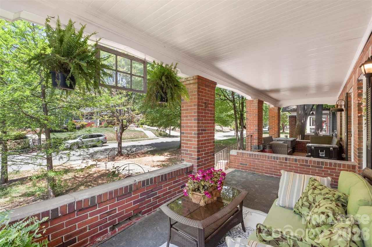 703 S Summit Ave #2 - Photo 4 of 31