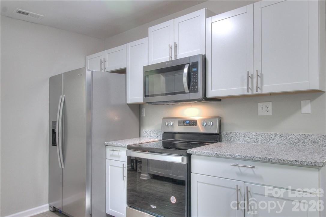 1300 Sharon Dr - Photo 3 of 28