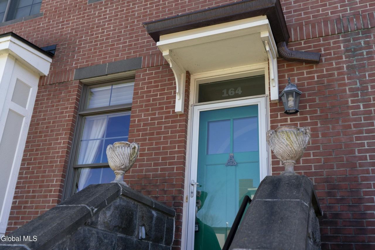 164 High Rock Ave - Photo 3 of 30