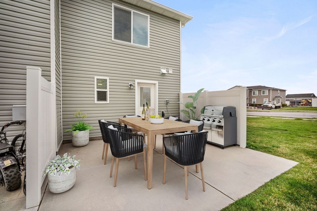 Tremonton Pines Apts - Photo 7 of 29