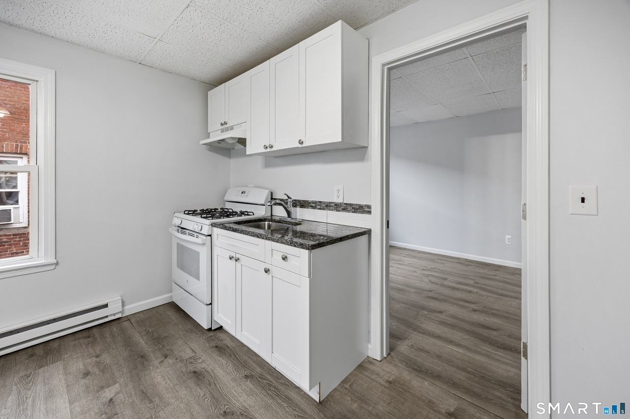 70 Center St #5 - Photo 4 of 17