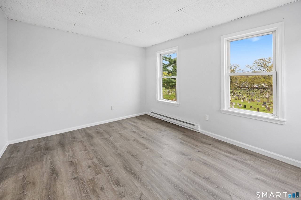 70 Center St #5 - Photo 7 of 17