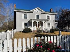 featured image of 2297 Indian Oak Rd