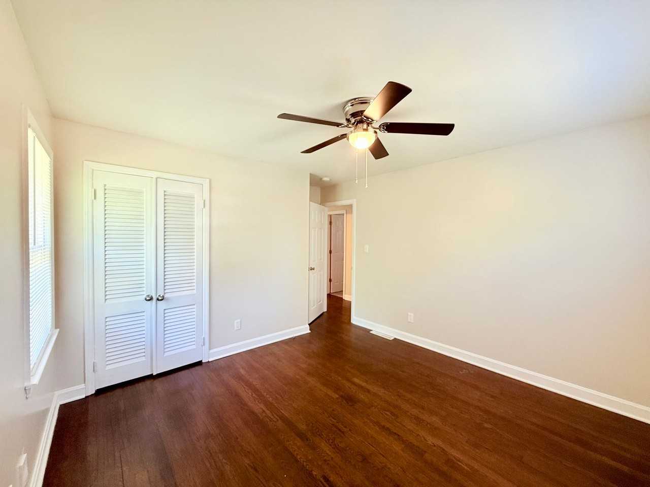 4033 Fieldcrest Rd - Photo 7 of 13