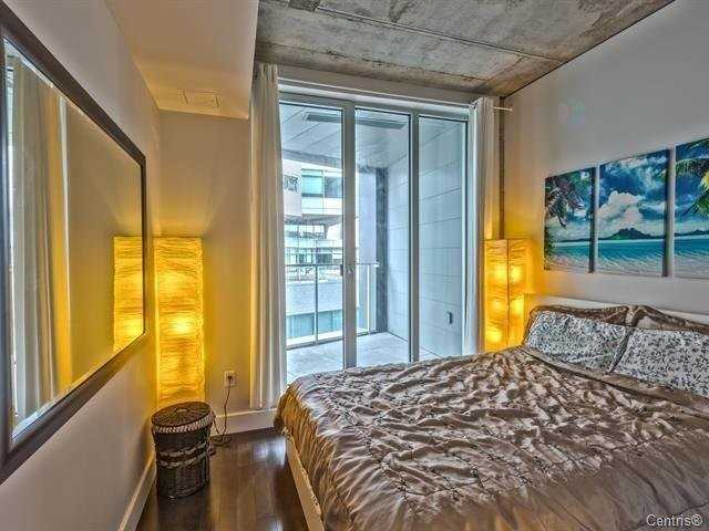 888 Rue Wellington - Photo 5 of 15
