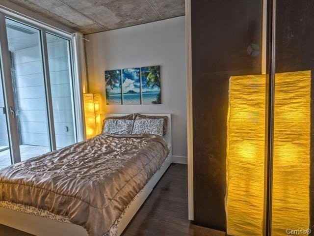 888 Rue Wellington - Photo 6 of 15