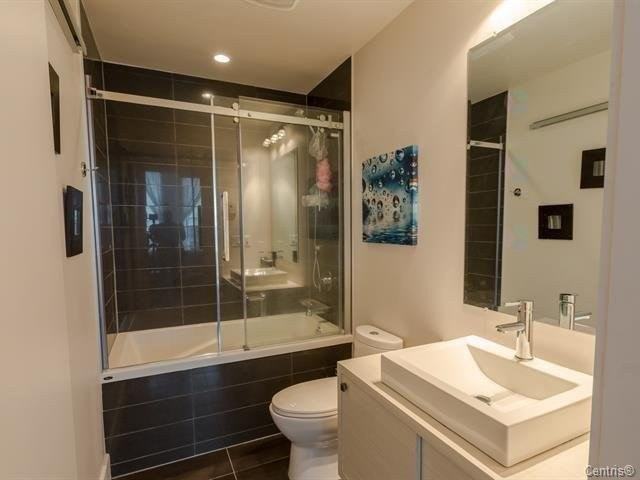 888 Rue Wellington - Photo 7 of 15