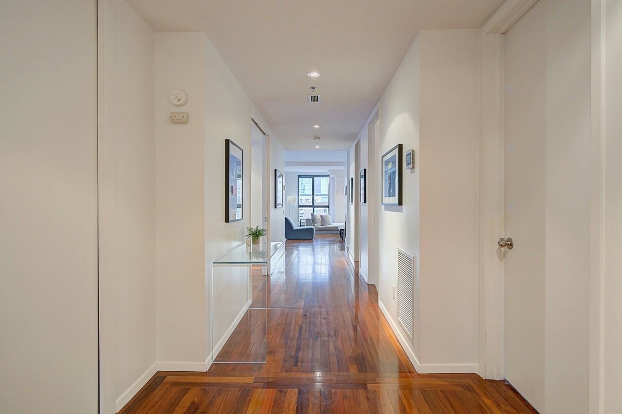 50 Rue Mcgill - Photo 2 of 29