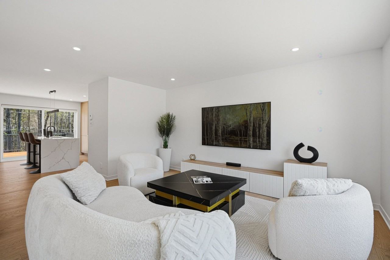 573 Rue Yvette-Grisé - Photo 4 of 34