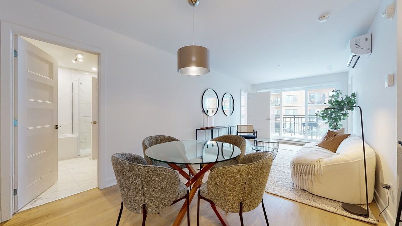 350 Boul Des Cépages - Photo 3 of 23