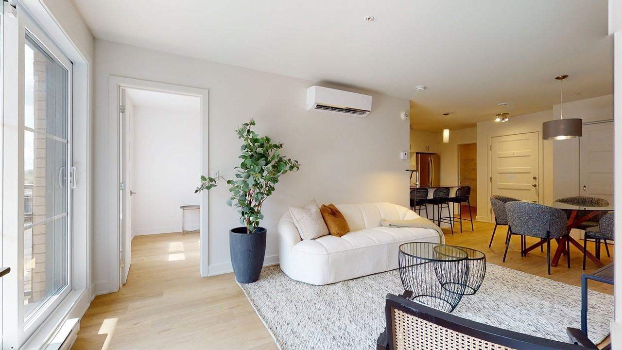 350 Boul Des Cépages - Photo 4 of 23