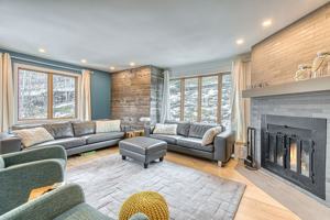 featured image of 176 Ch Au Pied-De-La-Montagne
