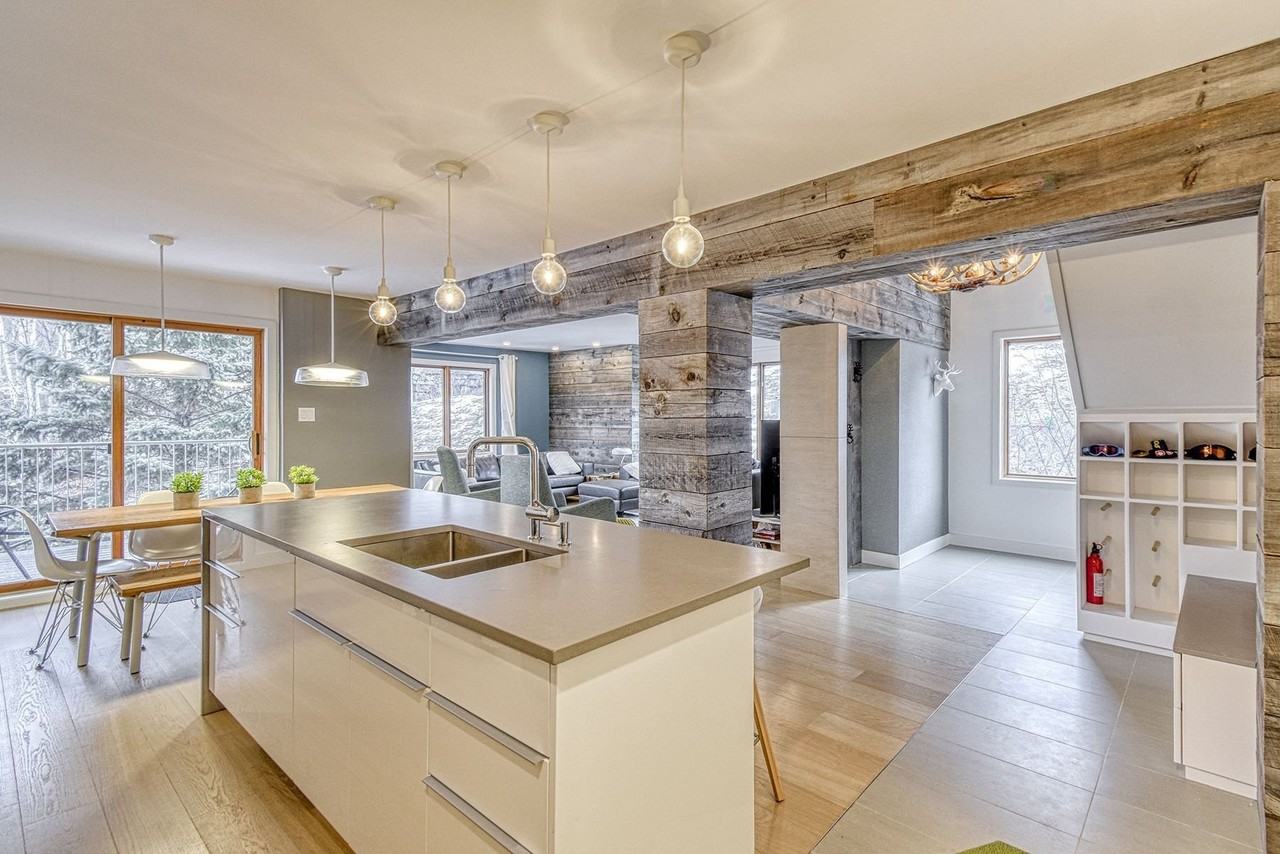 176 Ch Au Pied-De-La-Montagne - Photo 3 of 22