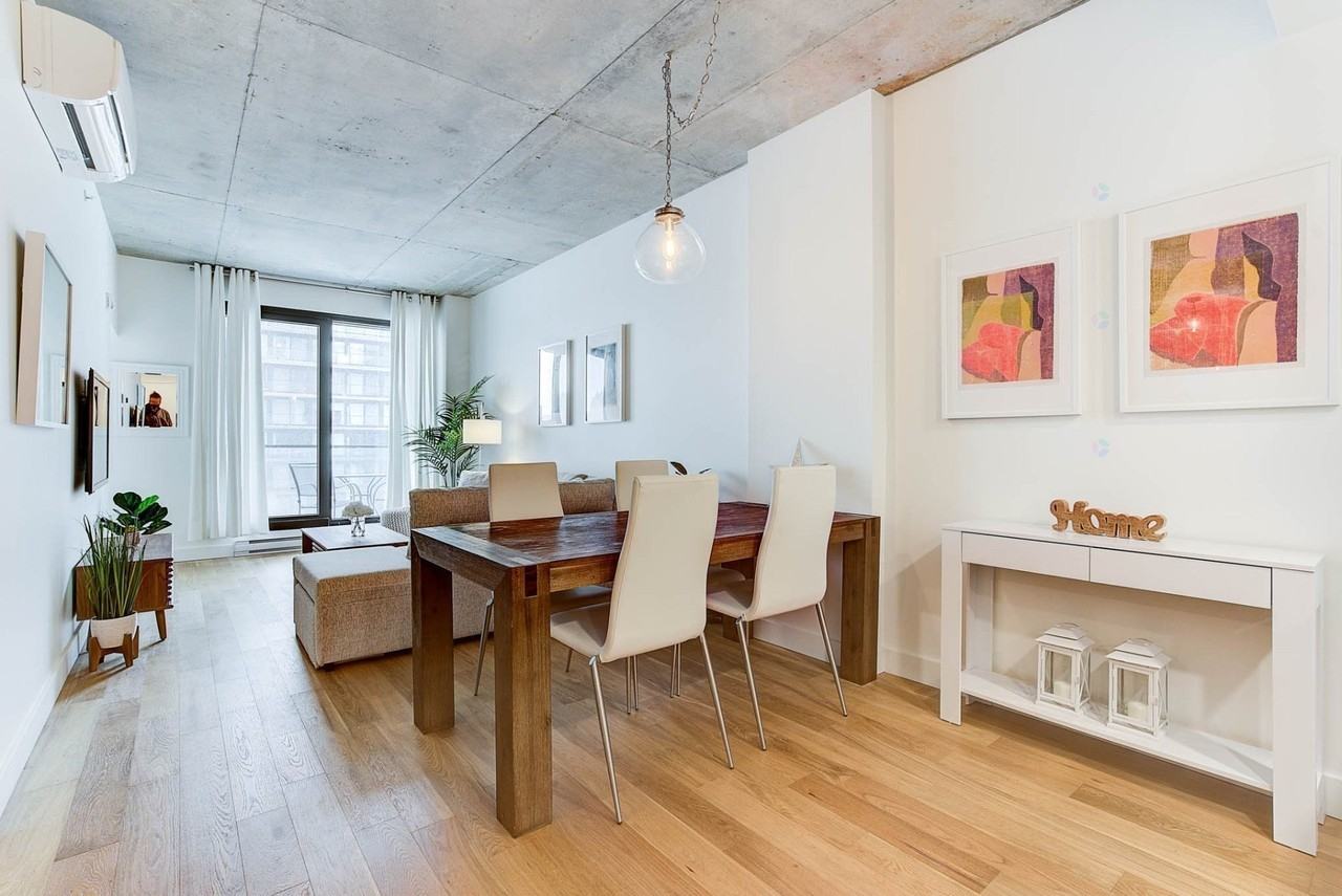 1552 Rue Des Bassins - Photo 2 of 44