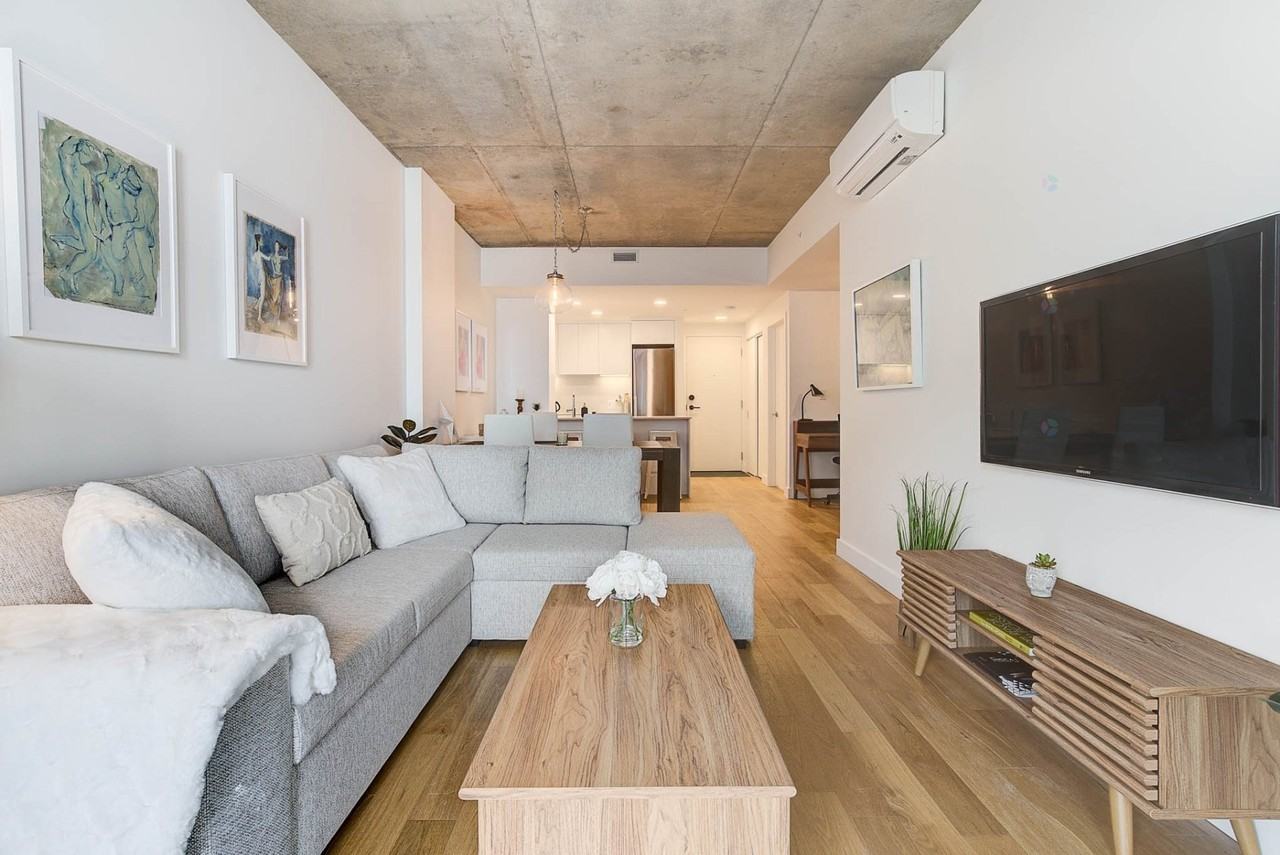 1552 Rue Des Bassins - Photo 3 of 44