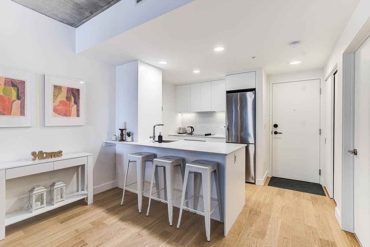 1552 Rue Des Bassins - Photo 4 of 44