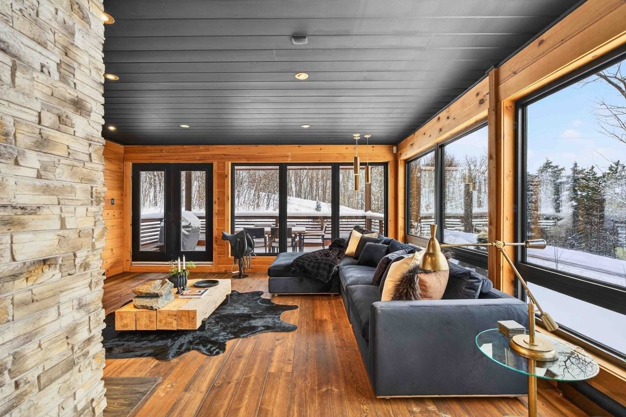 101 Rue Du Mont-Joli - Photo 4 of 34