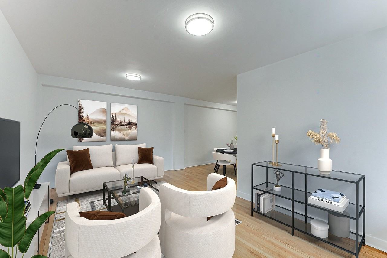 575 Av Glengarry - Photo 3 of 23