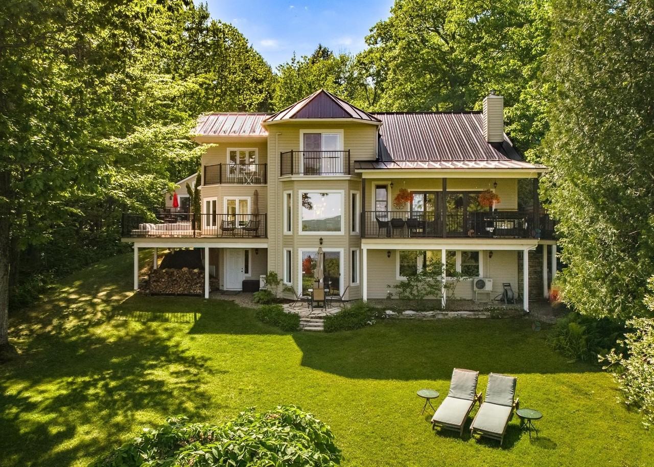 84 Rue De Bondville - Photo 3 of 33