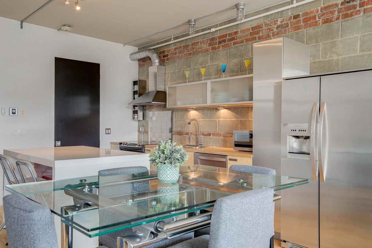 969 Rue Saint-Timothée - Photo 7 of 16