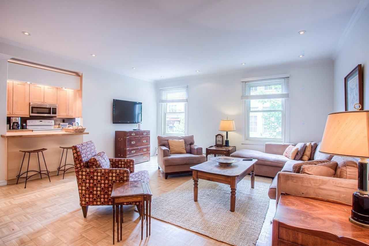 455 Av Argyle - Photo 2 of 20