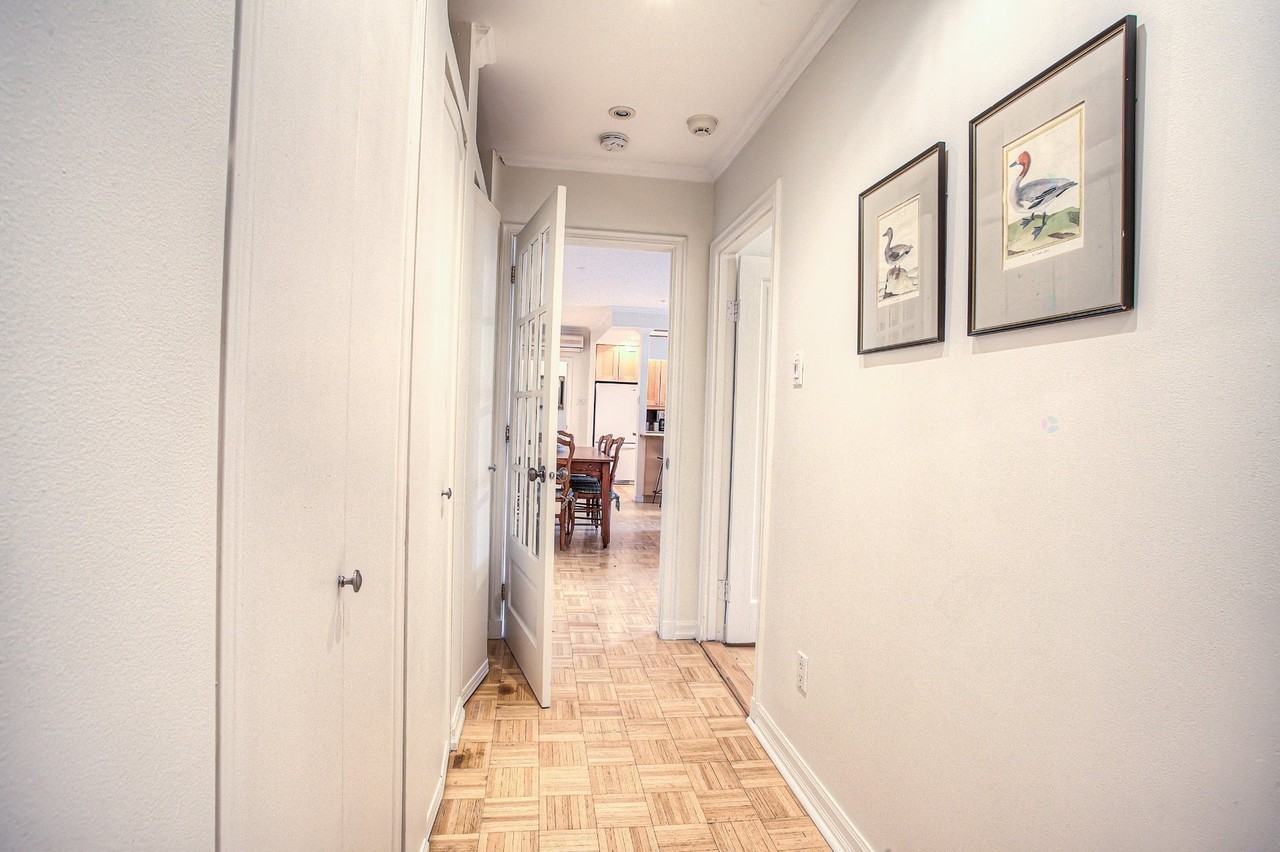 455 Av Argyle - Photo 5 of 20