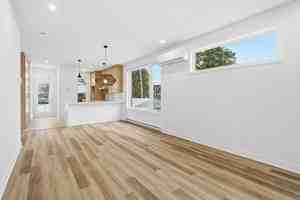 featured image of 8 Rue Lonergan