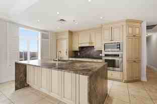 550 Boul De La Côte-Vertu - Photo 1 of 1