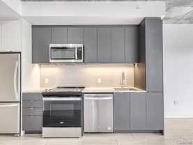 9290 Av. Dubuisson 212 - Photo 1 of 1
