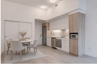 251 Rue De Castelnau O. 501 - Photo 1 of 1