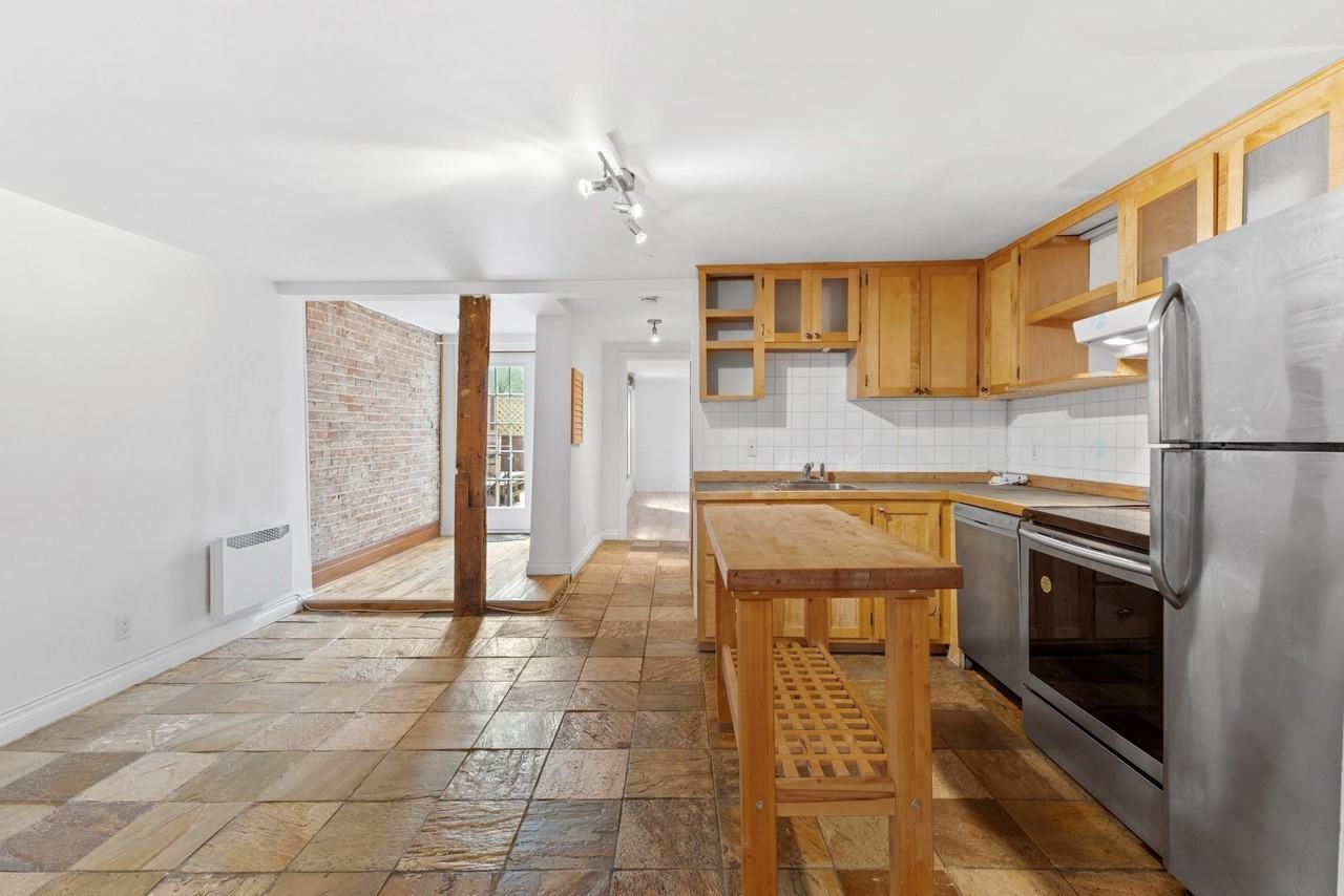 1495A Rue Rachel E - Photo 2 of 17