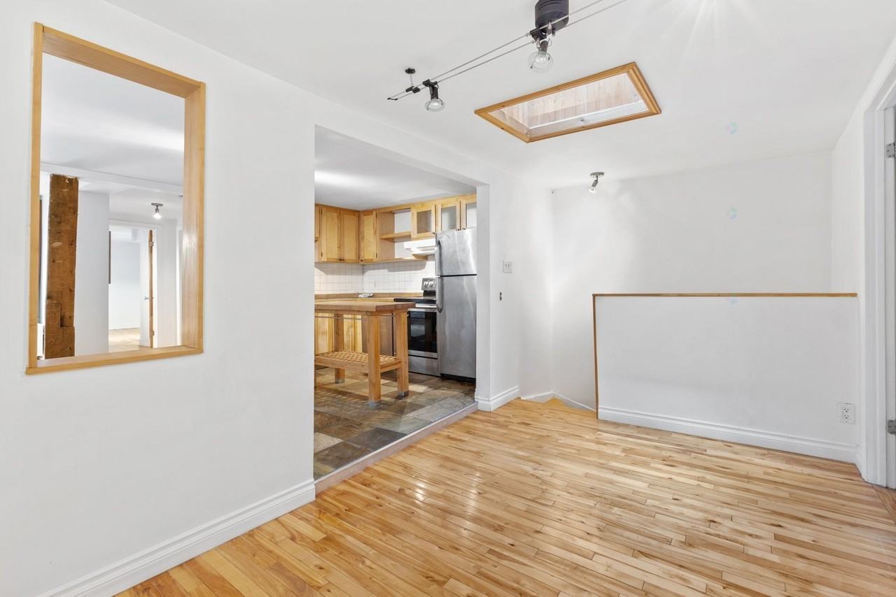 1495A Rue Rachel E - Photo 5 of 17