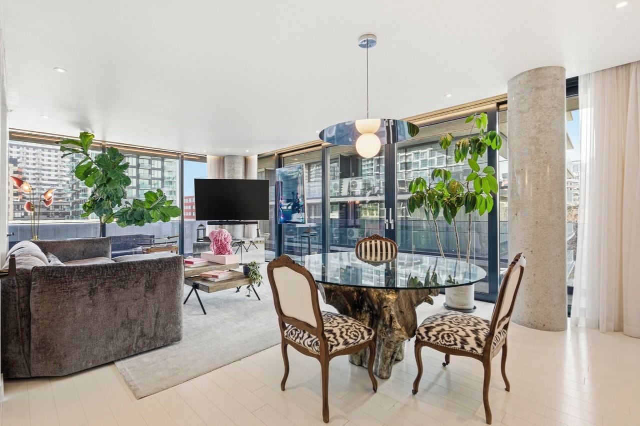 242 Rue Young 804 - Photo 3 of 44