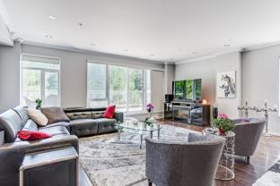 550 Boul De La Côte-Vertu - Photo 1 of 1