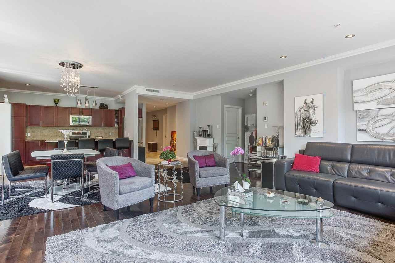 550 Boul De La Côte-Vertu - Photo 2 of 28