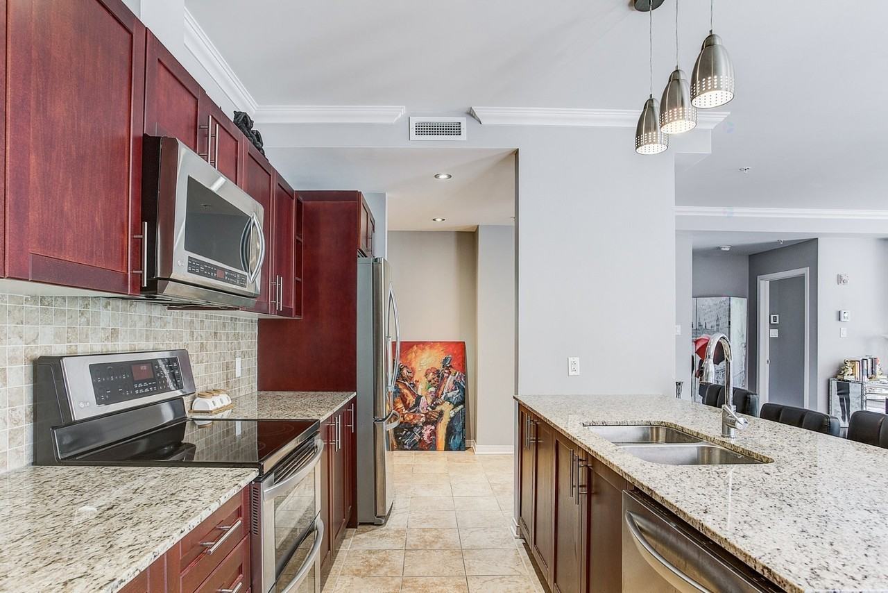 550 Boul De La Côte-Vertu - Photo 6 of 28