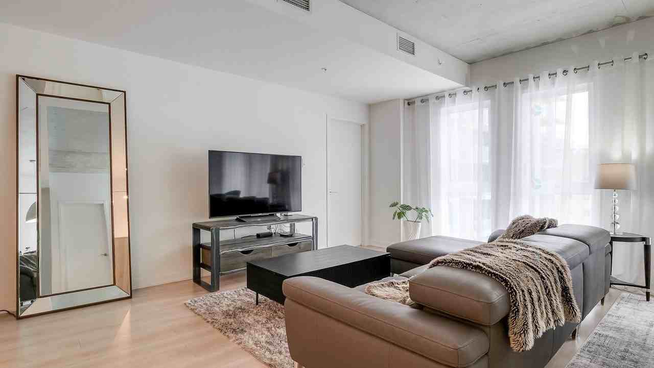 625 Av De L'équinoxe - Photo 4 of 33