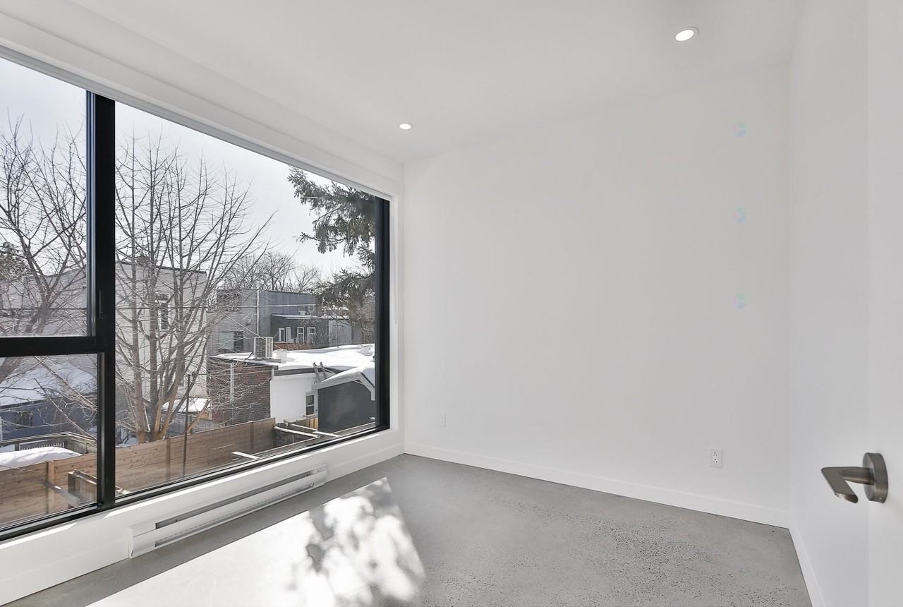 472 Rue De La Congrégation - Photo 4 of 12