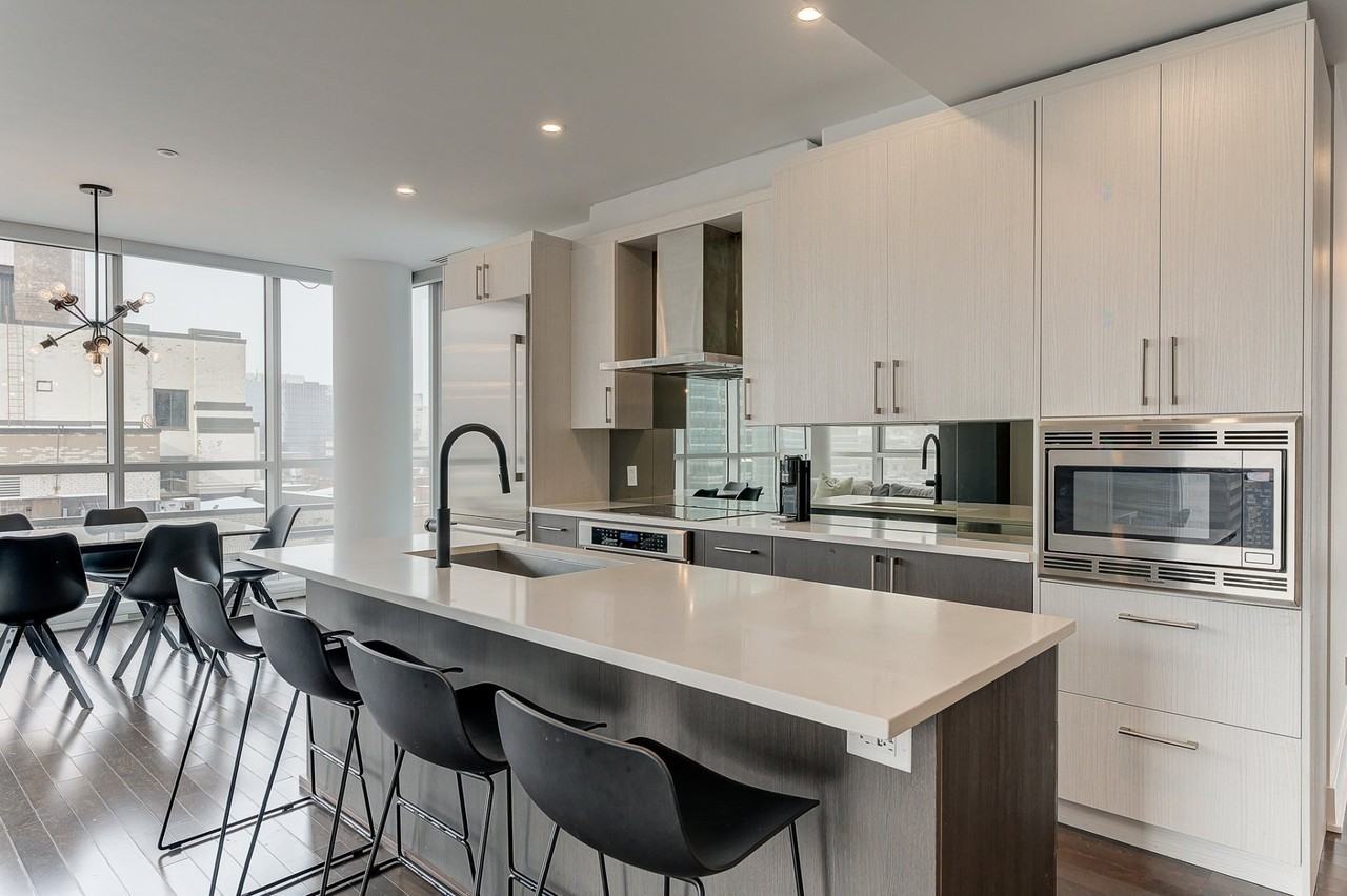 1225 Boul Robert-Bourassa - Photo 7 of 24