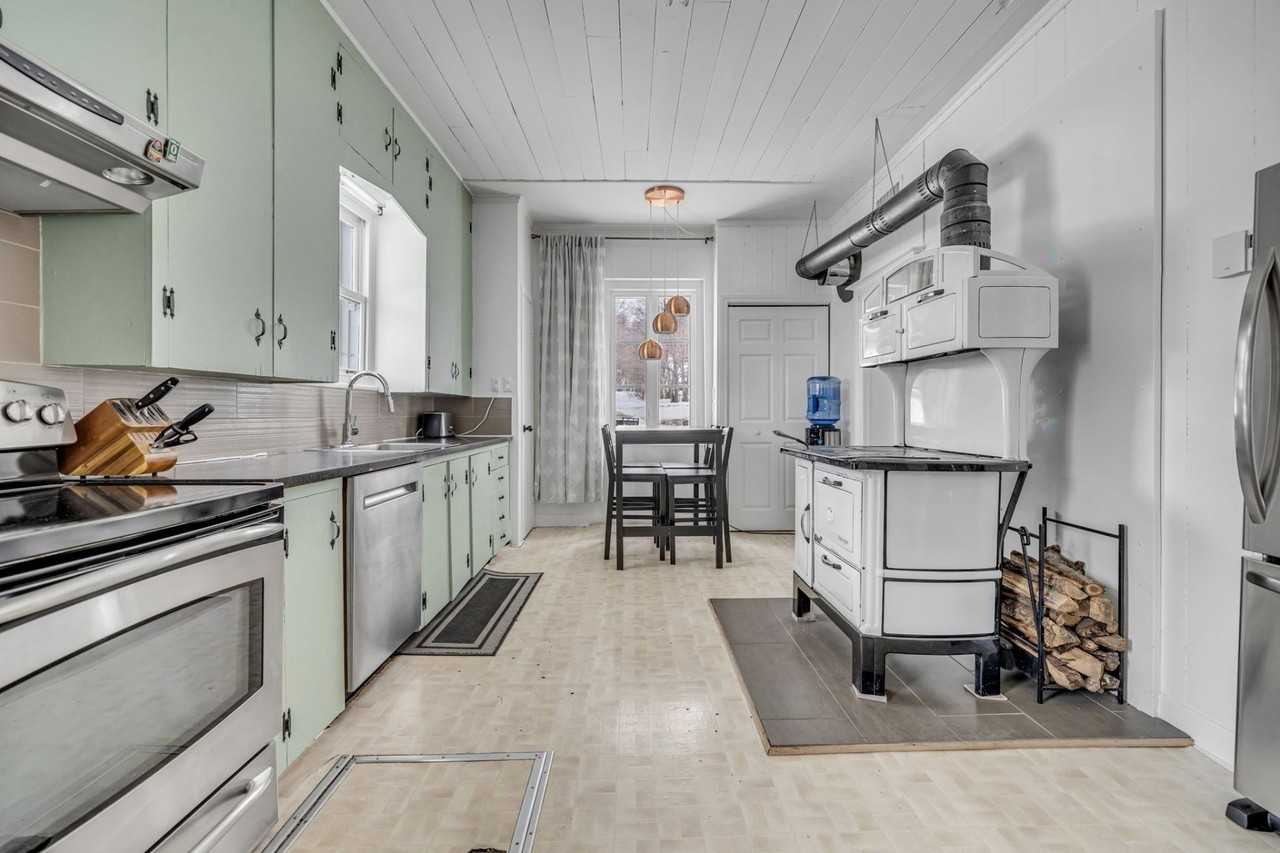 8313 Ch Royal - Photo 4 of 43