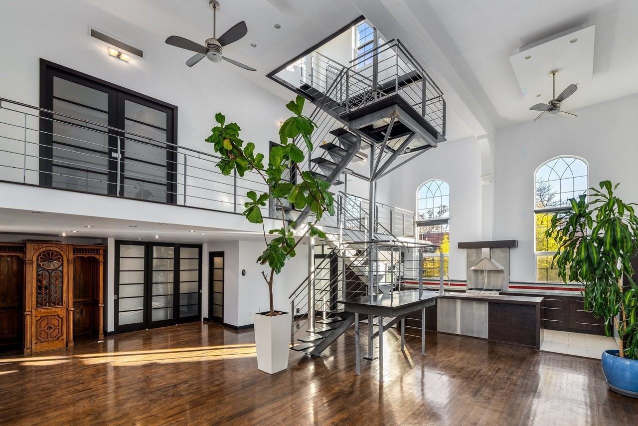 5450 4e Avenue - Photo 2 of 50