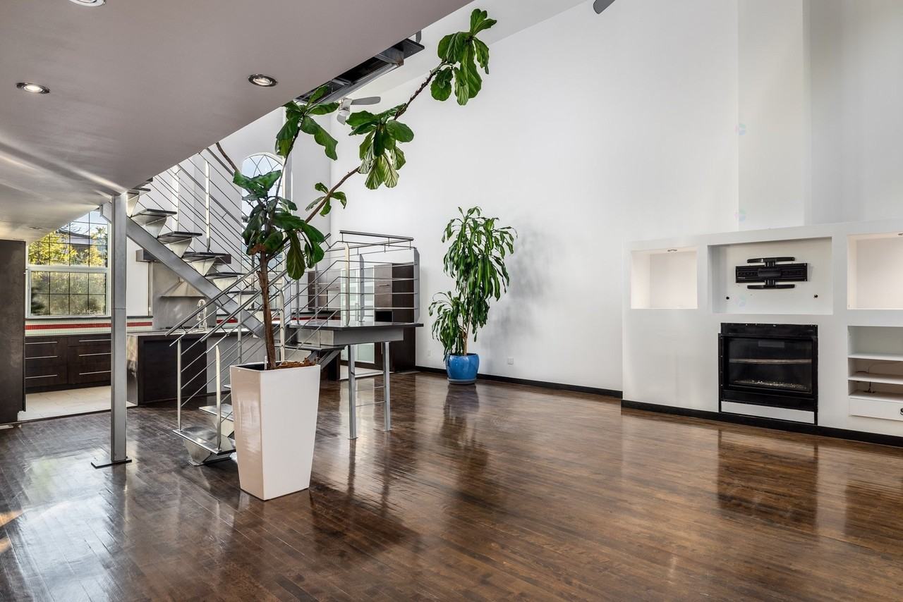 5450 4e Avenue - Photo 7 of 50