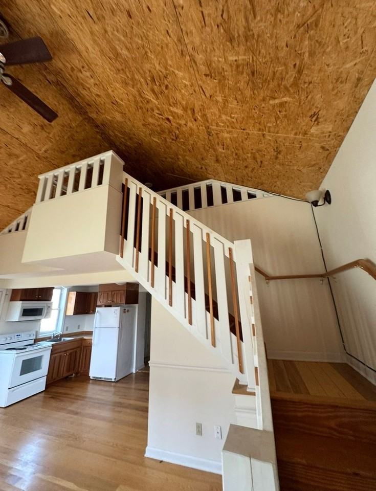 31 Sumner Ln #F - Photo 6 of 13