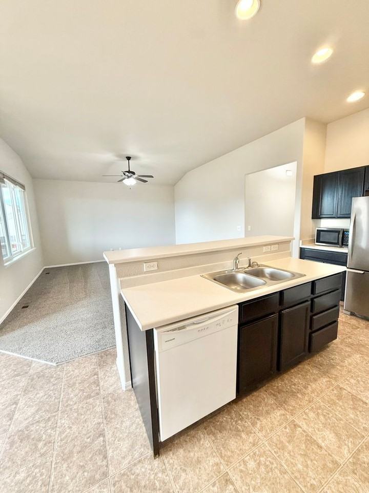 4561 Keagster Dr - Photo 6 of 25